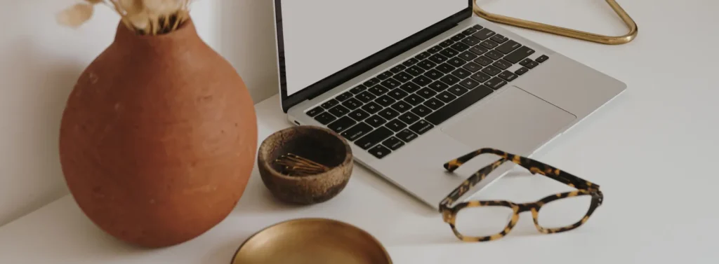 Apprendre le SEO seule ou se faire accompagner : quel chemin choisir ?